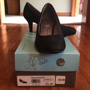 Life Stride black heel